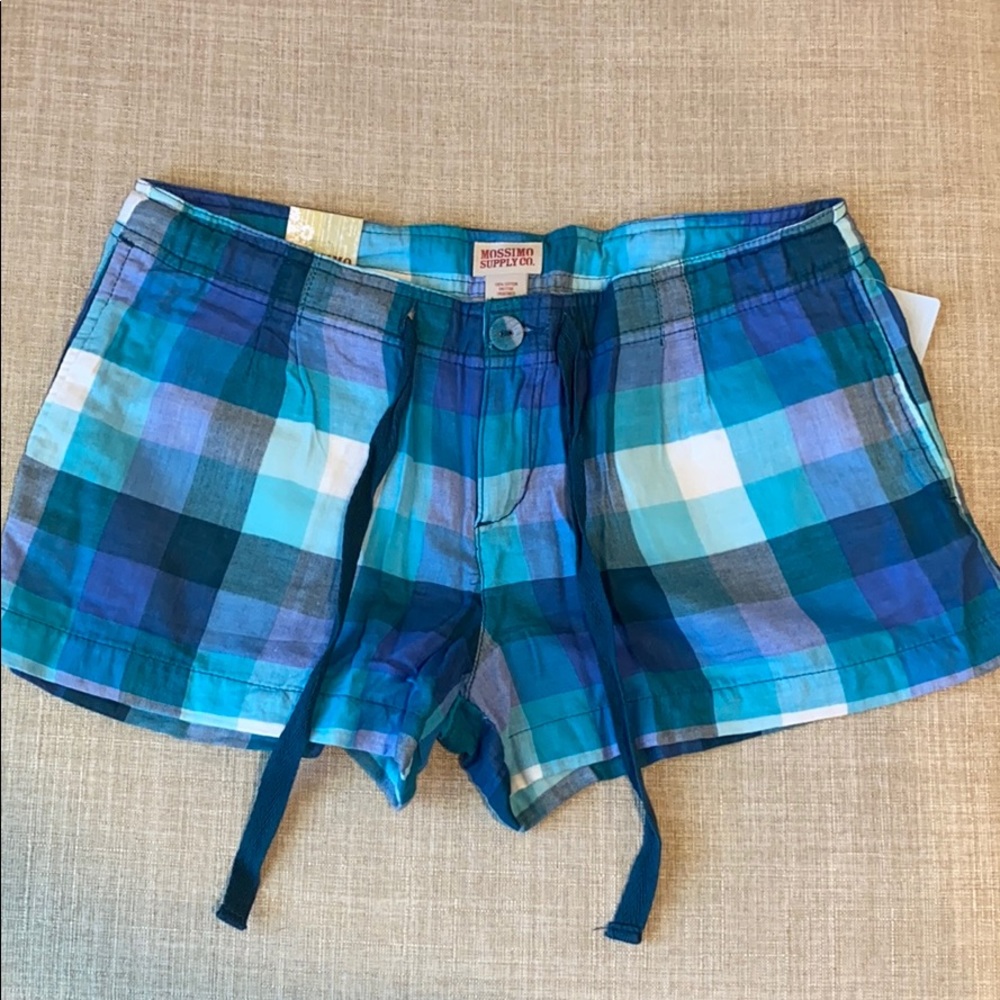 Low rise plaid shorts